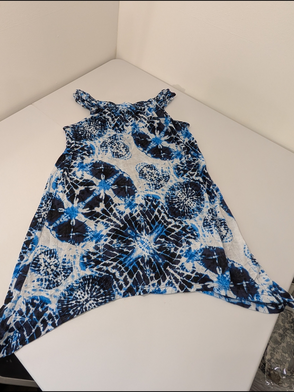 New Directions Blue and Black Tie-Dye Handkerchief Hem Tank